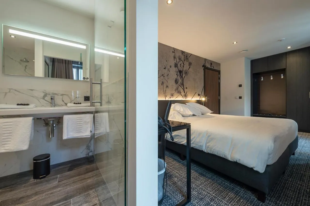 Hotel Monarc Ostend 4*,